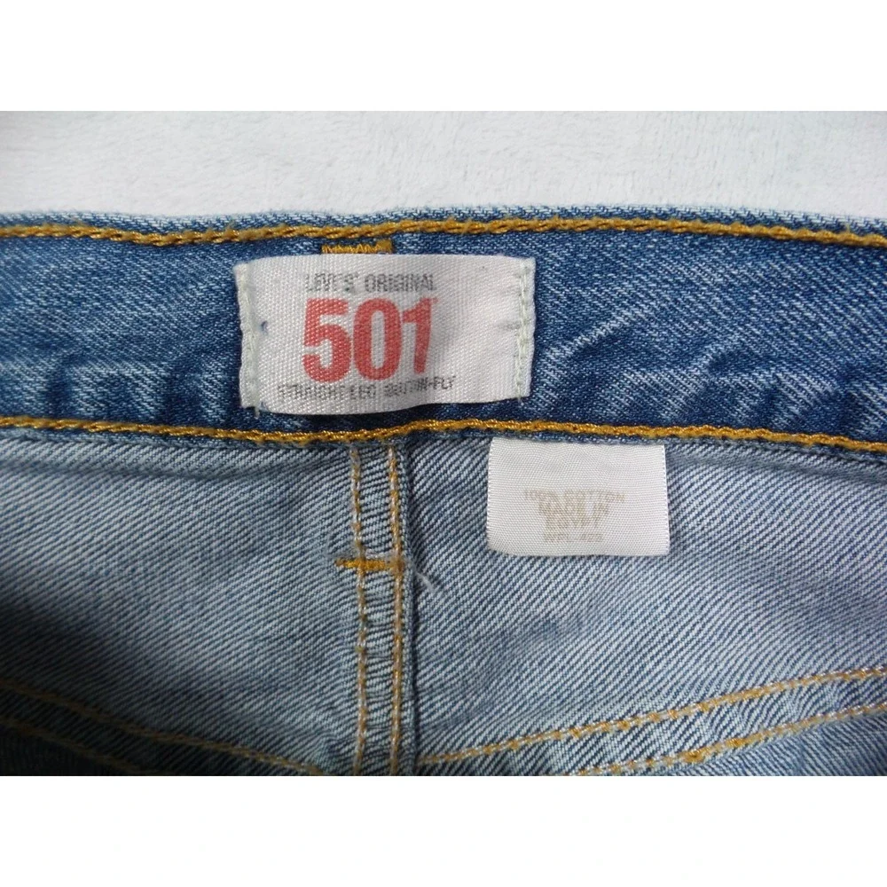 Levis 501 Jeans Mens Size 35 x 30 Blue Denim Classic Straight Leg Button Fly